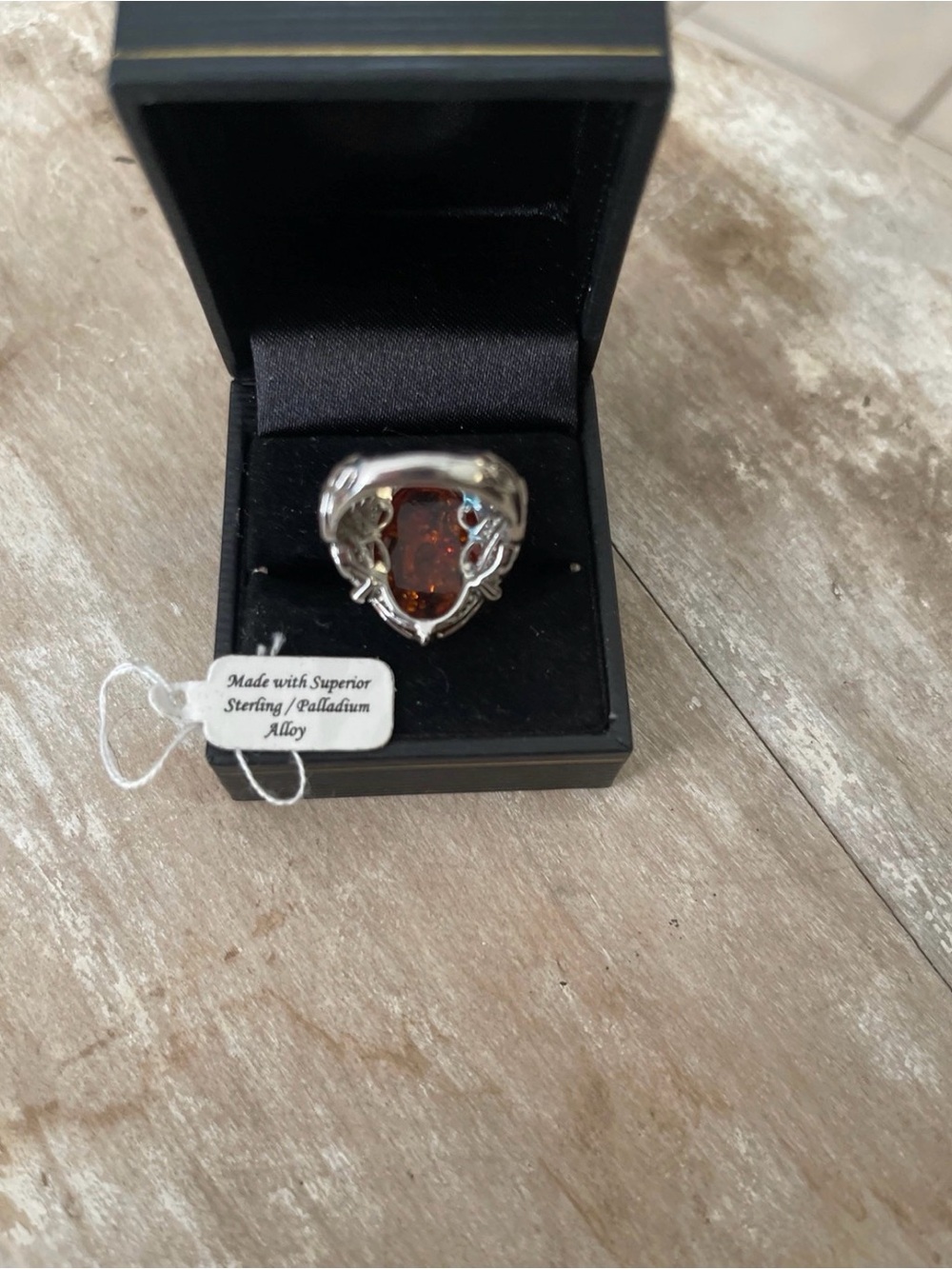 Amber ring - Picture 5 of 5